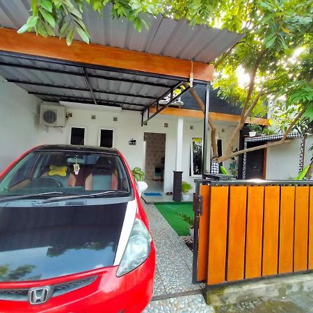 Shifana Homestay Syariah Jogjacarta Exterior foto