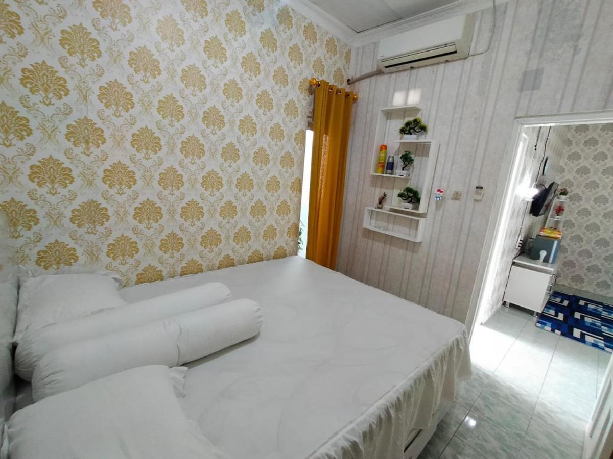 Shifana Homestay Syariah Jogjacarta Exterior foto