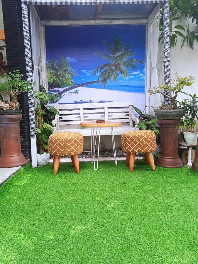 Shifana Homestay Syariah Jogjacarta Exterior foto
